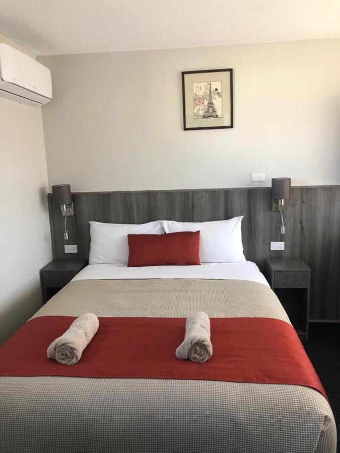 Bradman Motor Inn Cootamundra Esterno foto