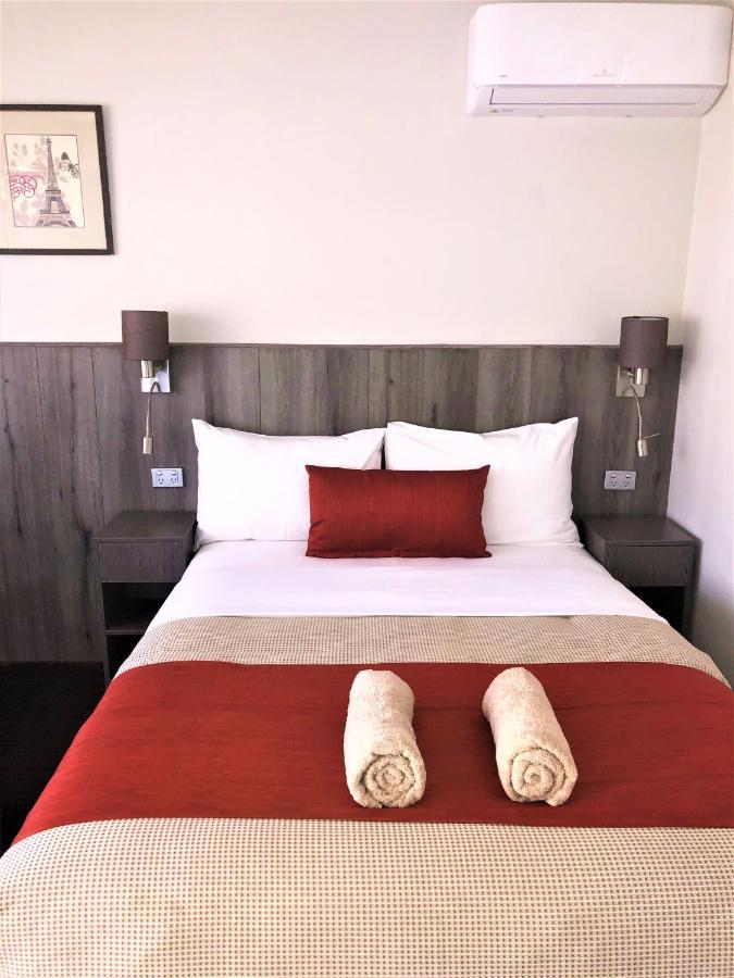 Bradman Motor Inn Cootamundra Esterno foto