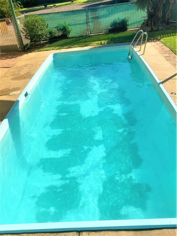 Bradman Motor Inn Cootamundra Esterno foto