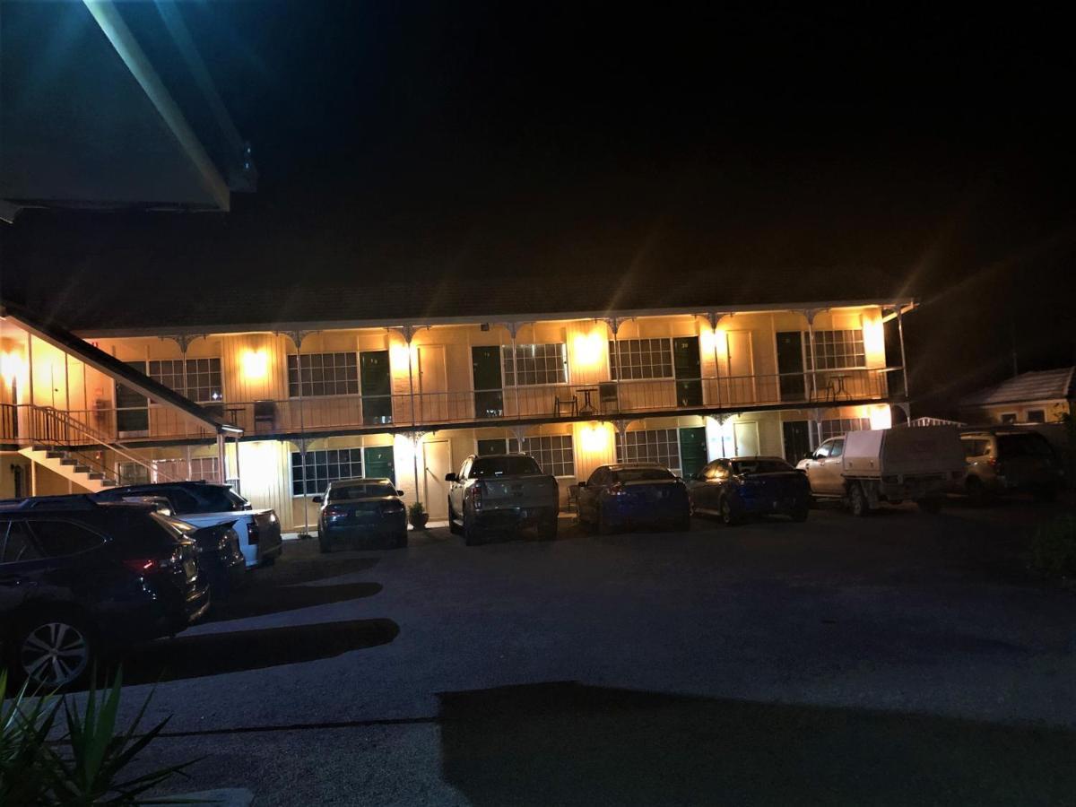 Bradman Motor Inn Cootamundra Esterno foto