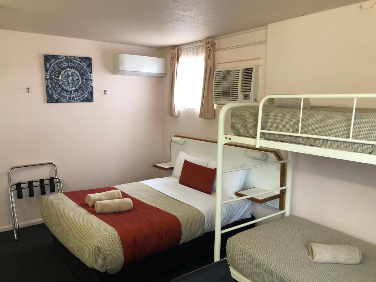 Bradman Motor Inn Cootamundra Esterno foto